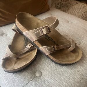 MYARI . Oil rubbed . Excellent condition worn once .. box available